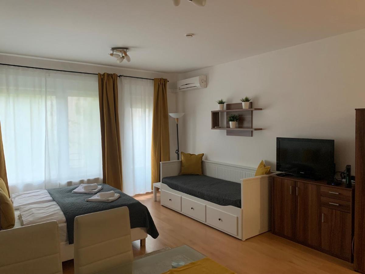 Corvin Fontana Apartman *